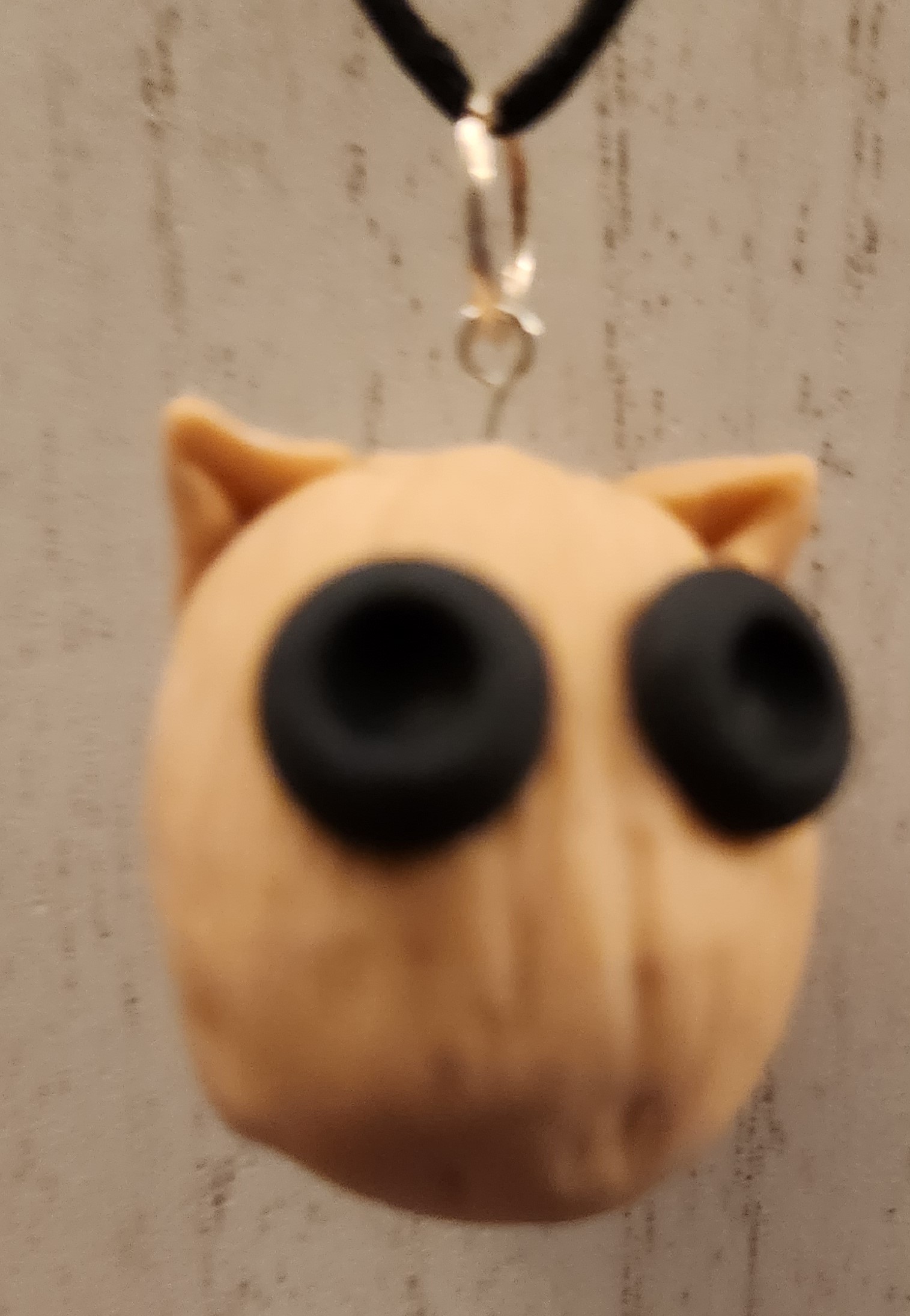 Gini Koch licensed Poof Necklace-Beige